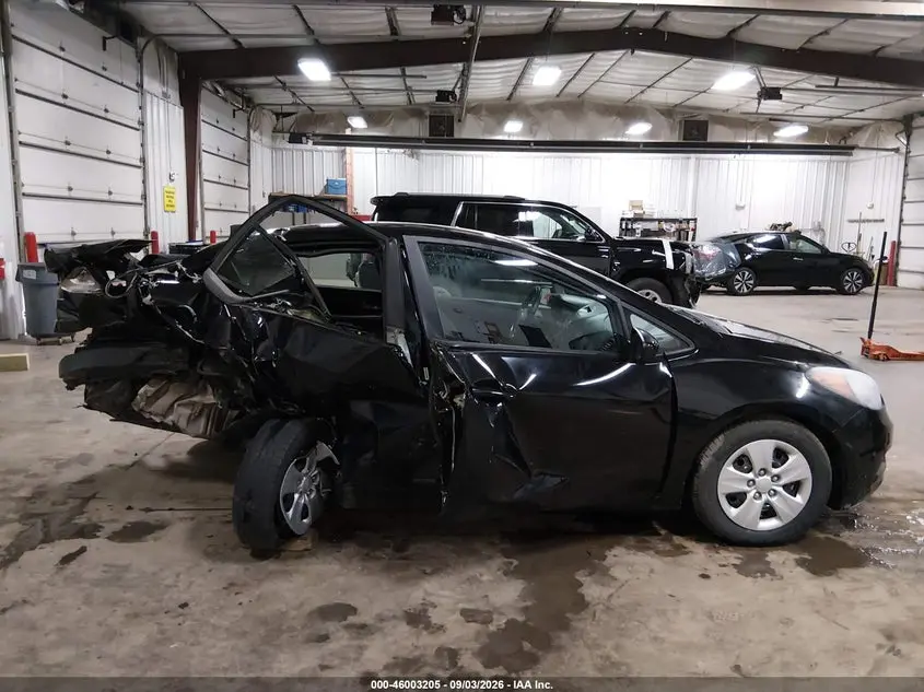 2015 KIA FORTE LX