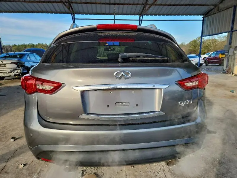 2017 INFINITI QX70   