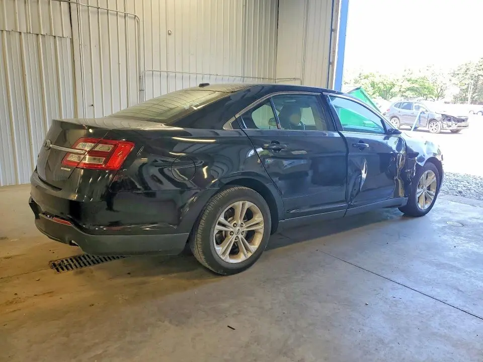 2016 FORD TAURUS SE  