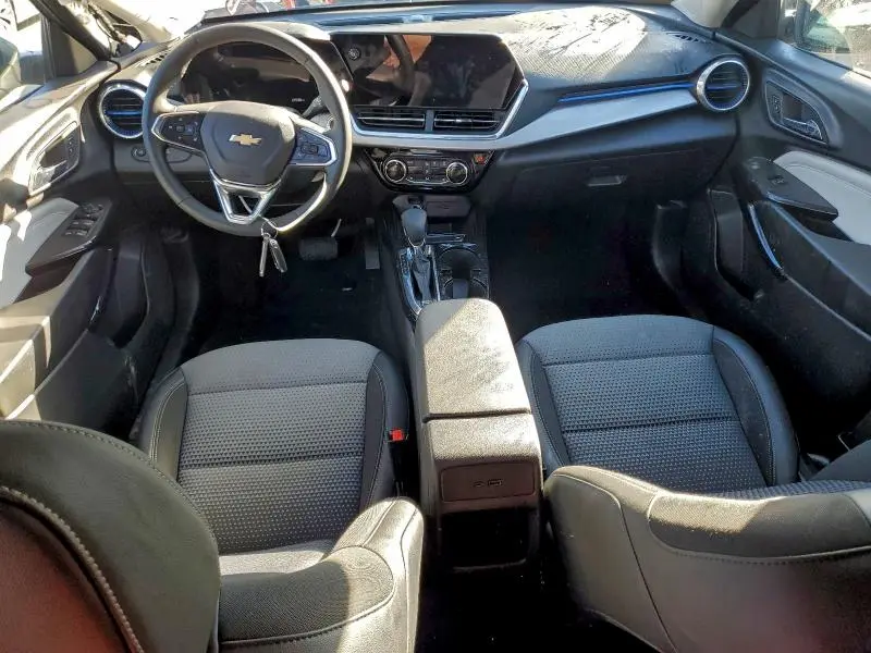 2025 CHEVROLET TRAX 1LT  