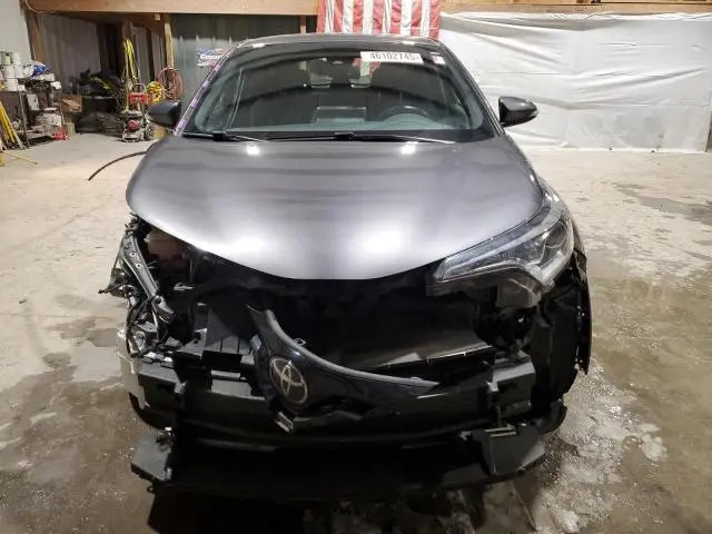 2019 TOYOTA C-HR XLE  