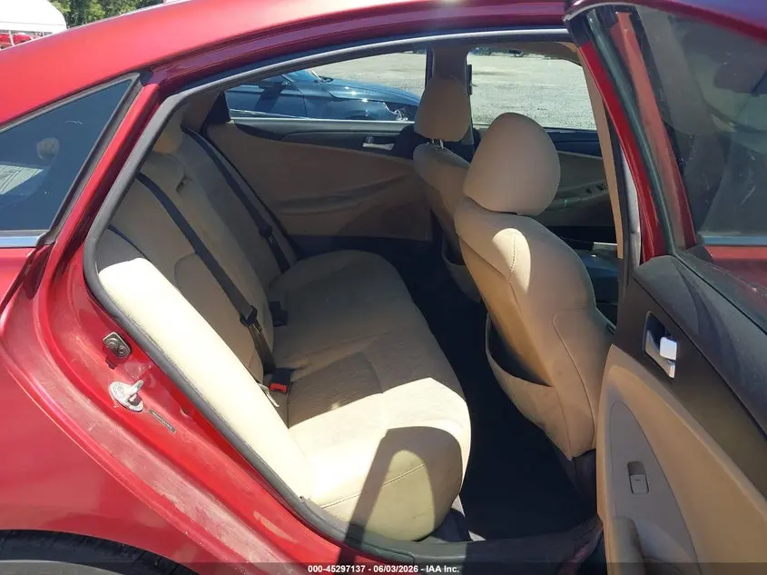 2012 HYUNDAI SONATA GLS