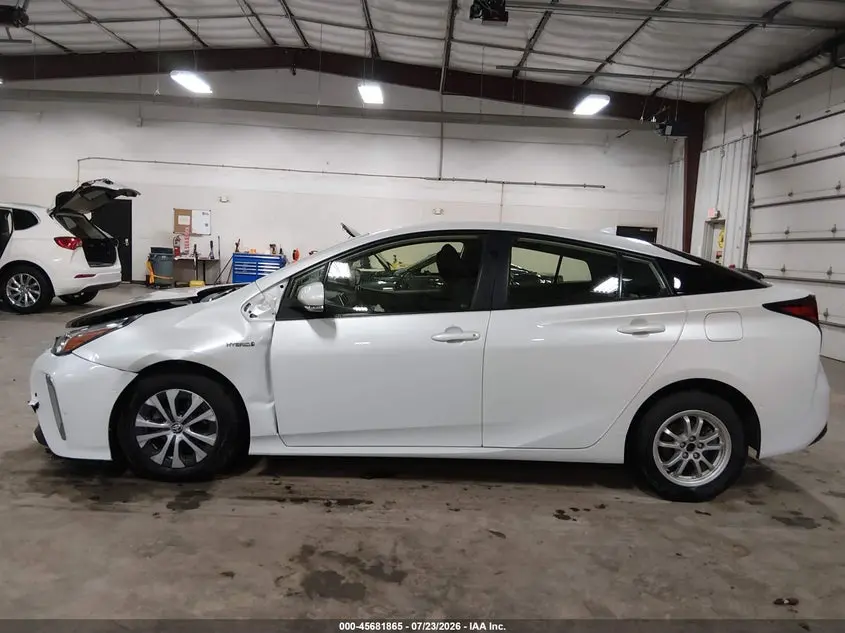 2021 TOYOTA PRIUS LE AWD-E