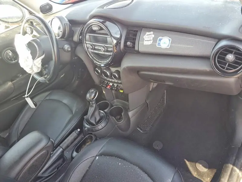 2015 MINI COOPER   