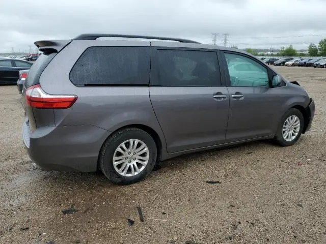 2015 TOYOTA SIENNA XLE  