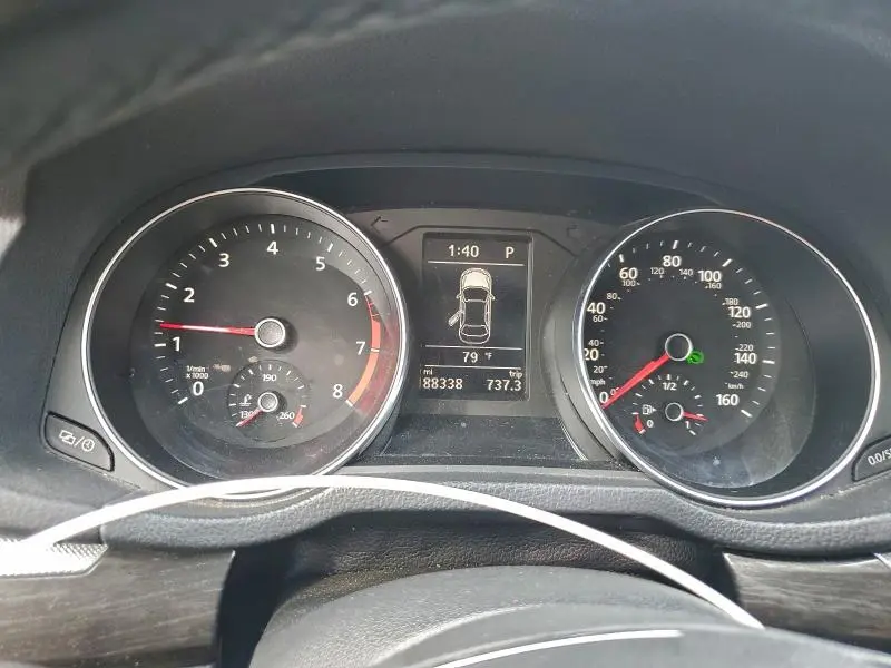 2017 VOLKSWAGEN PASSAT SE  