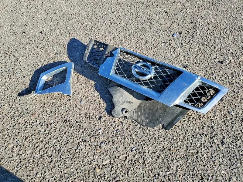 2014 NISSAN FRONTIER S  