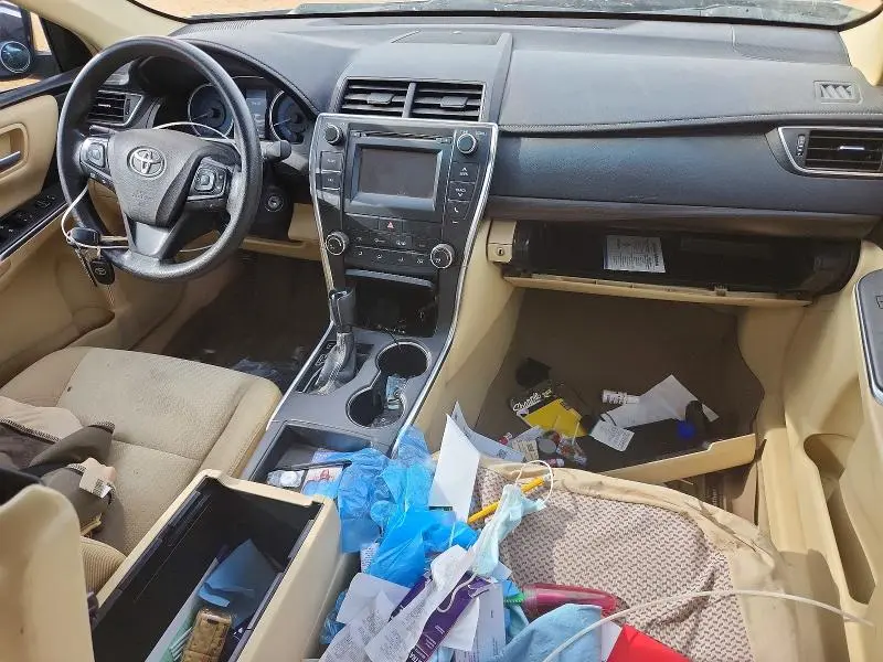 2017 TOYOTA CAMRY LE  