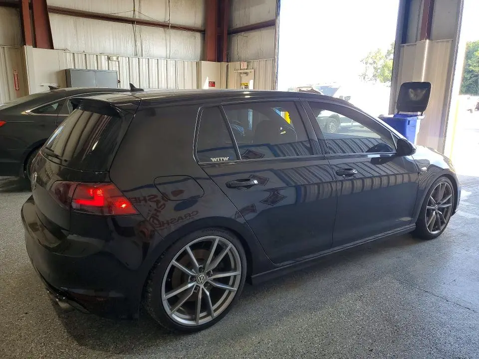 2017 VOLKSWAGEN GOLF R   