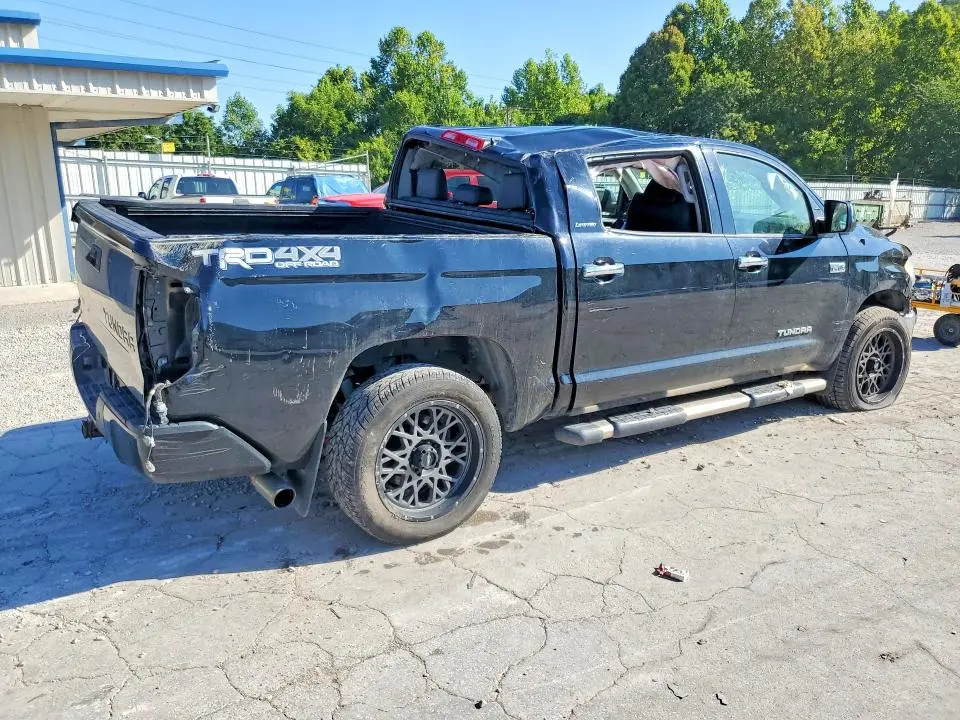 2017 TOYOTA TUNDRA CREWMAX LIMITED  