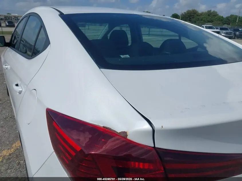 2020 HYUNDAI ELANTRA SE