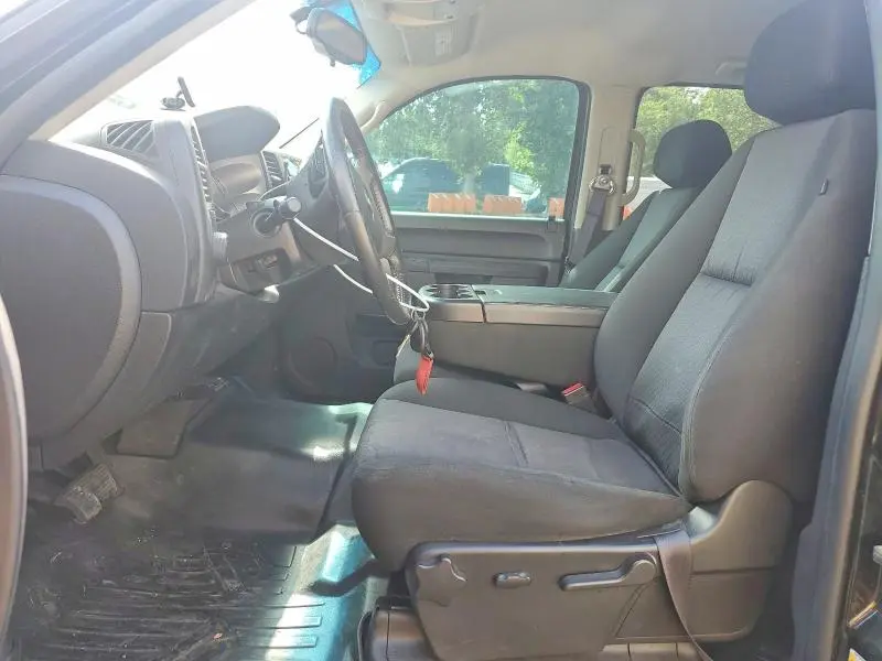 2011 CHEVROLET SILVERADO K1500 LT  