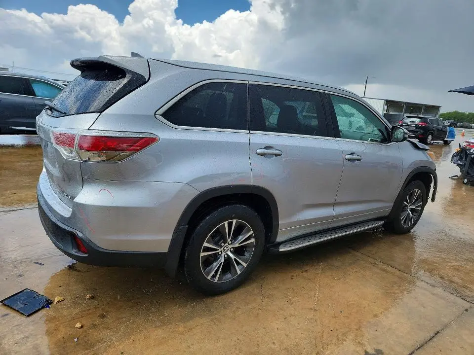 2016 TOYOTA HIGHLANDER XLE  