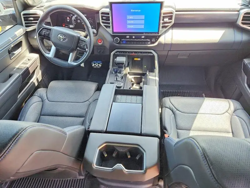 2024 TOYOTA TUNDRA PLATINUM  