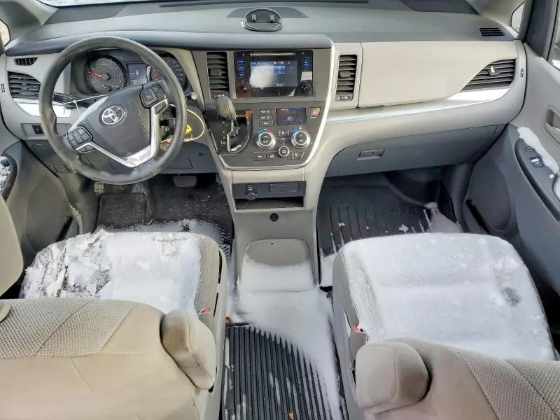 2015 TOYOTA SIENNA   