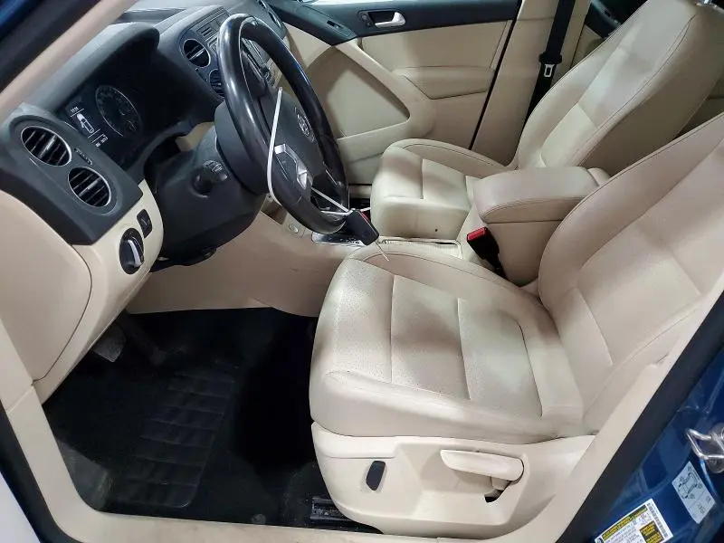 2017 VOLKSWAGEN TIGUAN S  