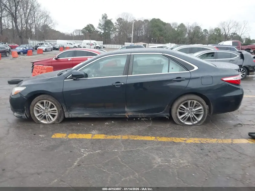 2017 TOYOTA CAMRY SE