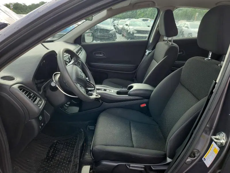 2017 HONDA HR-V LX  