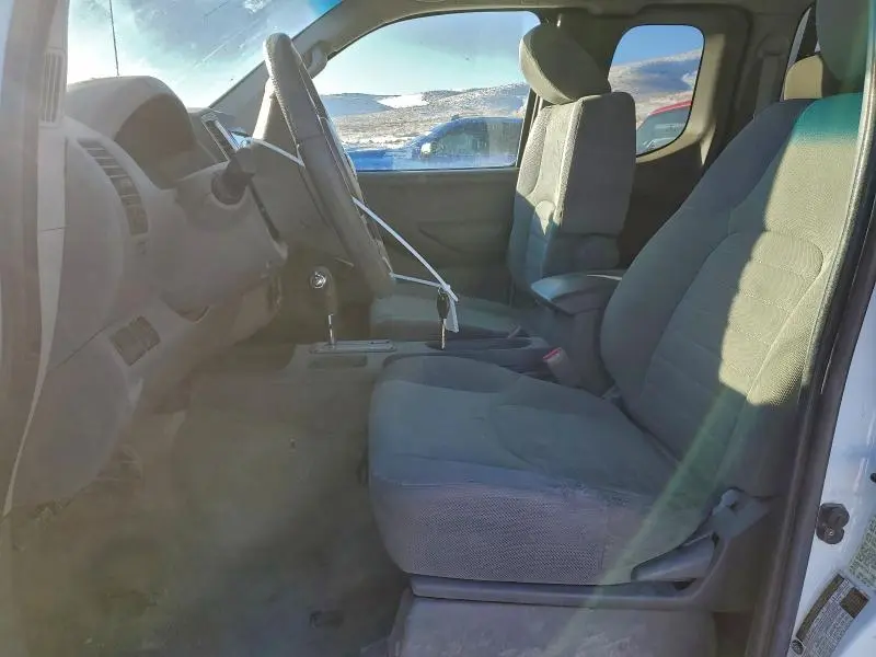 2014 NISSAN FRONTIER S  