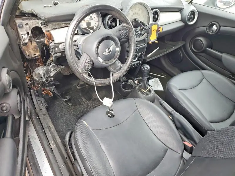 2013 MINI COOPER   