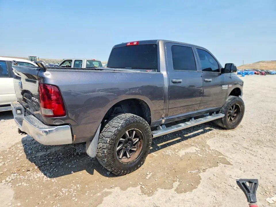 2015 RAM 1500 ST  