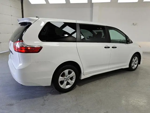 2020 TOYOTA SIENNA L  
