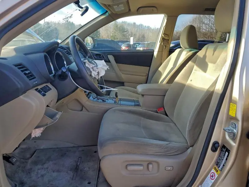 2010 TOYOTA HIGHLANDER   