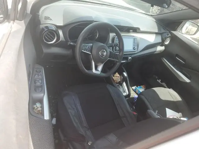 2020 NISSAN KICKS SV  