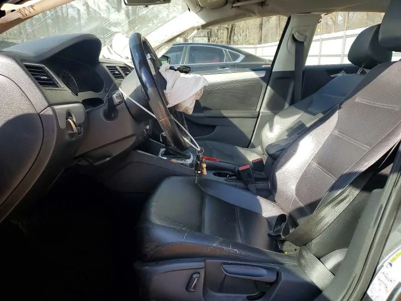 2014 VOLKSWAGEN JETTA SE  