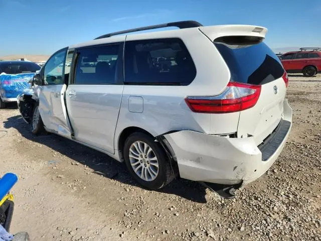2017 TOYOTA SIENNA XLE PREMIUM 8-PASSENGER  
