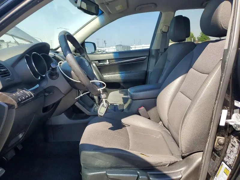 2011 KIA SORENTO LX  