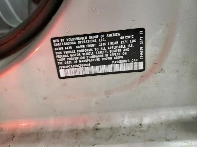 2013 VOLKSWAGEN PASSAT S  