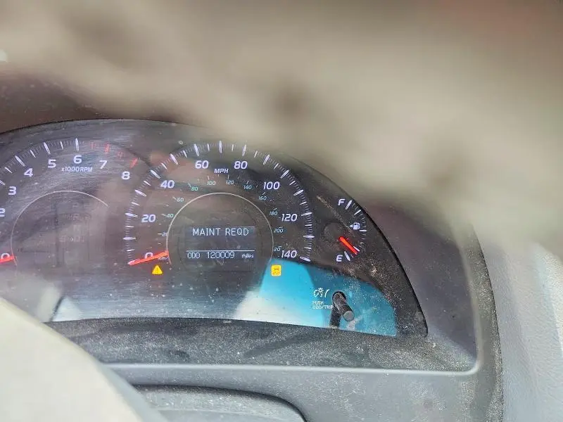 2010 TOYOTA CAMRY XLE  