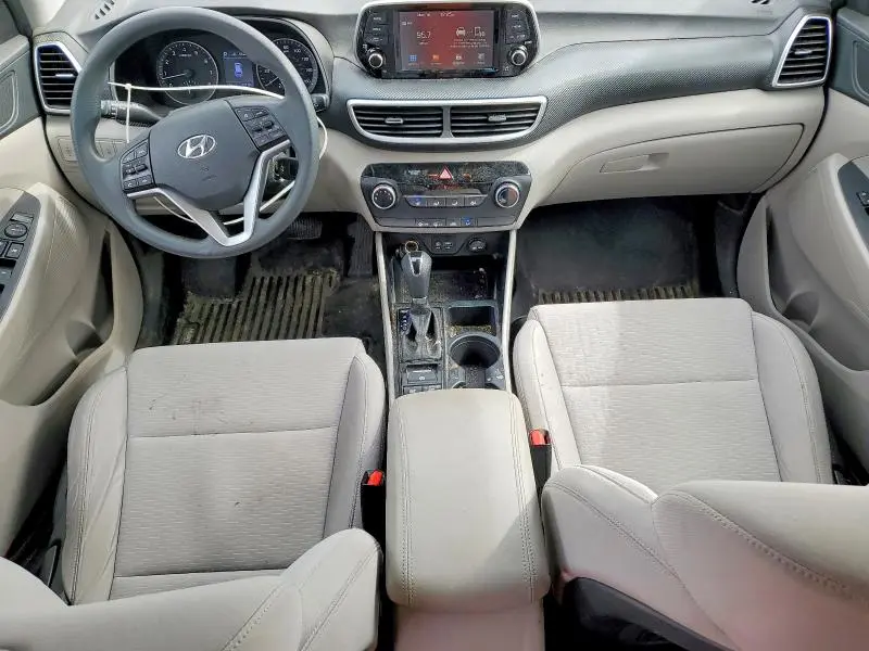 2020 HYUNDAI TUCSON SE  