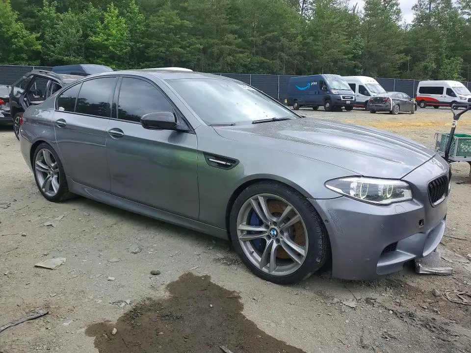 2014 BMW M5   
