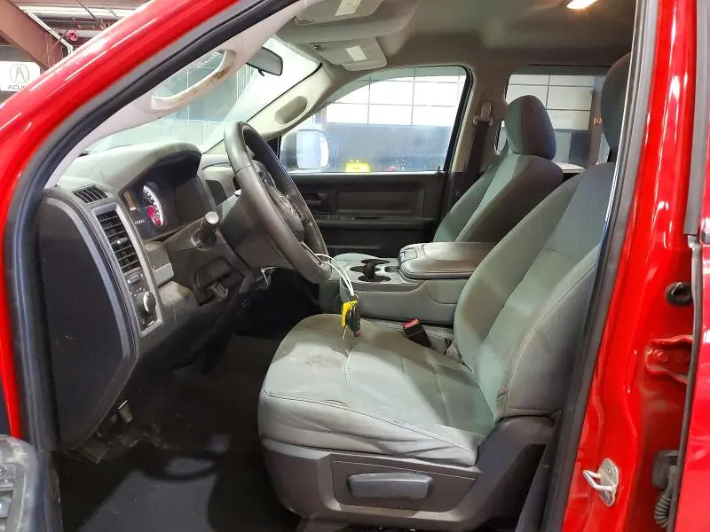 2014 RAM 1500 ST  