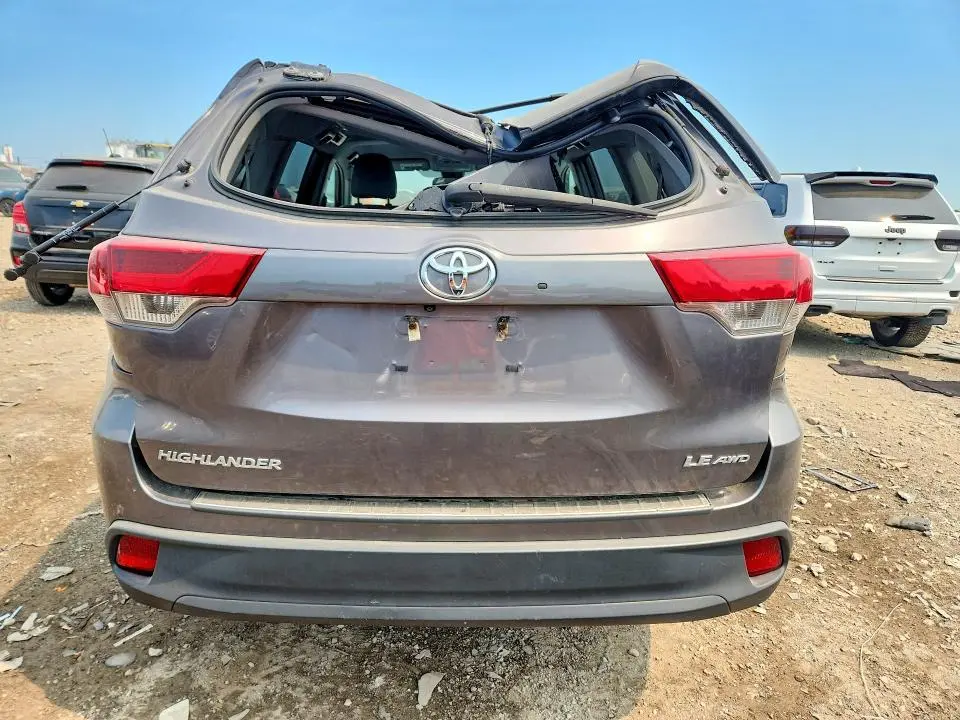2019 TOYOTA HIGHLANDER LE PLUS  