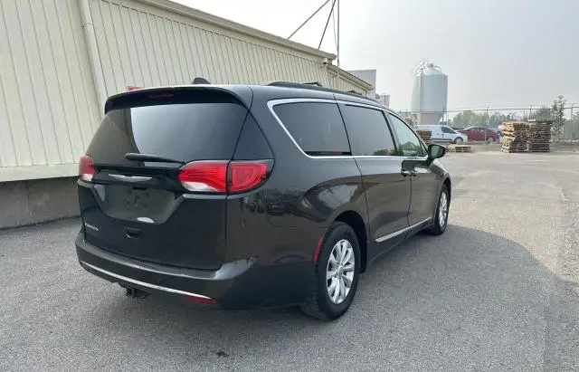 2017 CHRYSLER PACIFICA TOURING L  