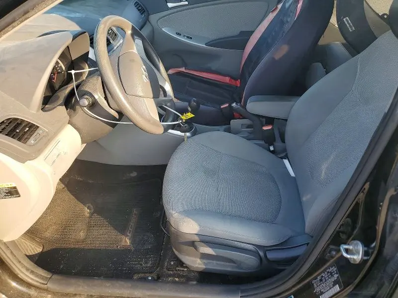 2014 HYUNDAI ACCENT GS  