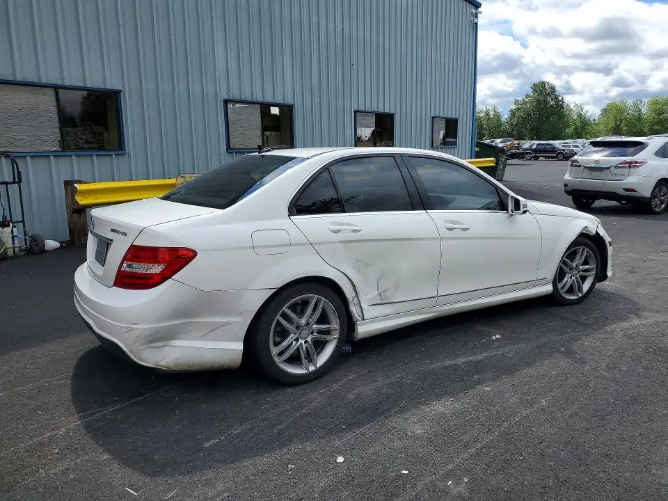 2013 MERCEDES-BENZ C 250  