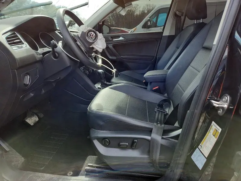 2020 VOLKSWAGEN TIGUAN SE  
