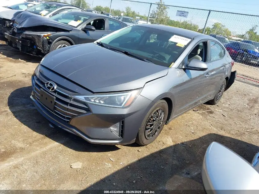 2019 HYUNDAI ELANTRA SE
