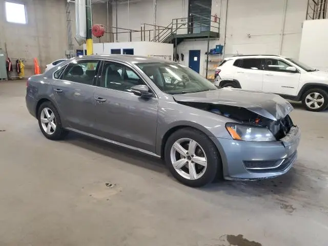 2012 VOLKSWAGEN PASSAT SE