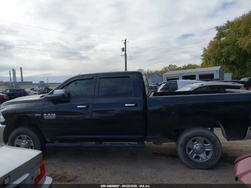 2017 RAM 2500 SLT  4X4 6'4 BOX