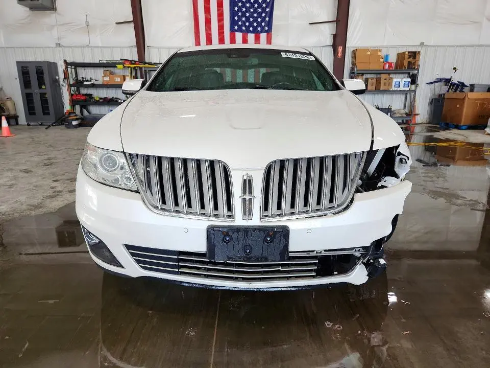 2011 LINCOLN MKS   