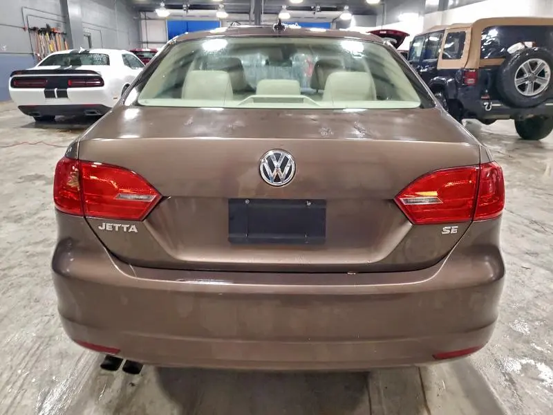 2014 VOLKSWAGEN JETTA SE  