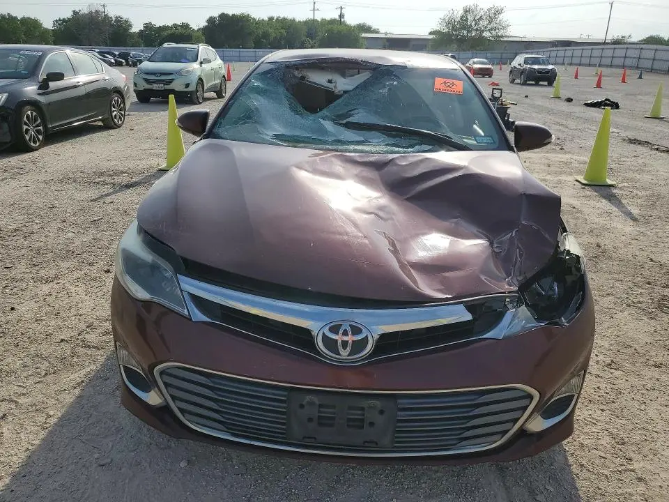 2015 TOYOTA AVALON XLE  
