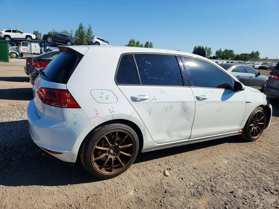 2015 VOLKSWAGEN GTI   