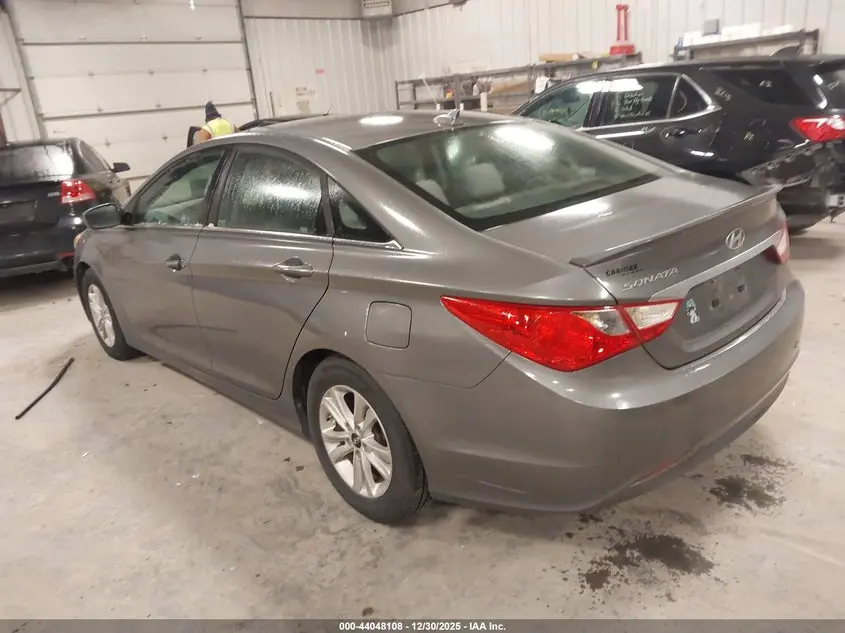 2013 HYUNDAI SONATA GLS