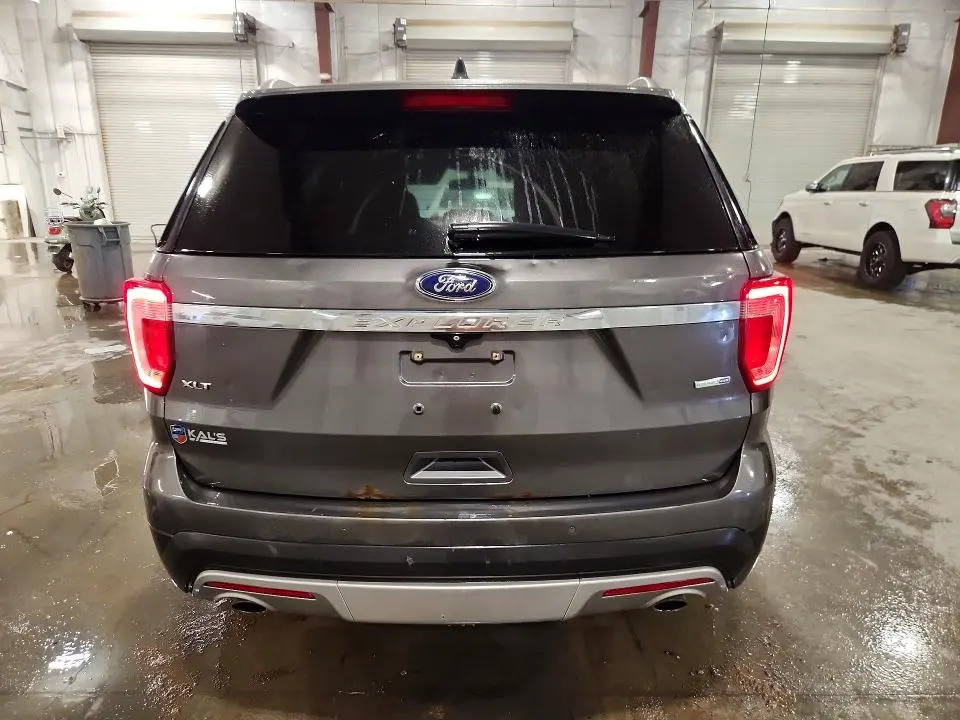 2016 FORD EXPLORER XLT  